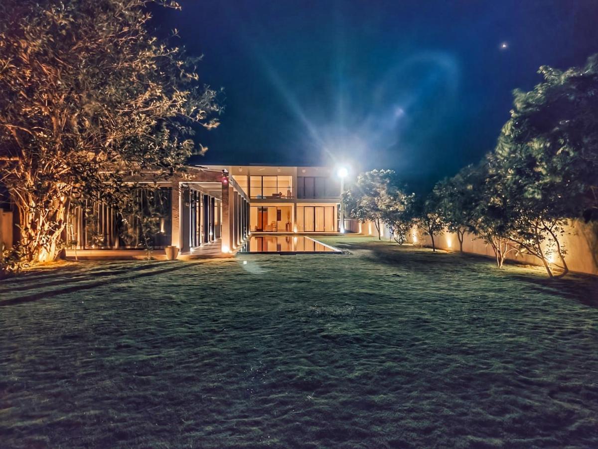 Villa Lagoonscape Негомбо Экстерьер фото